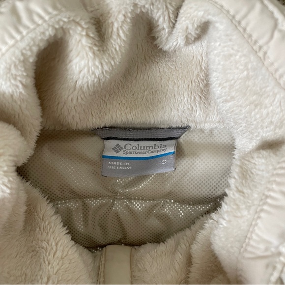 Columbia Women's cream-White Quilted Vest omniheat - Picture 6 of 14